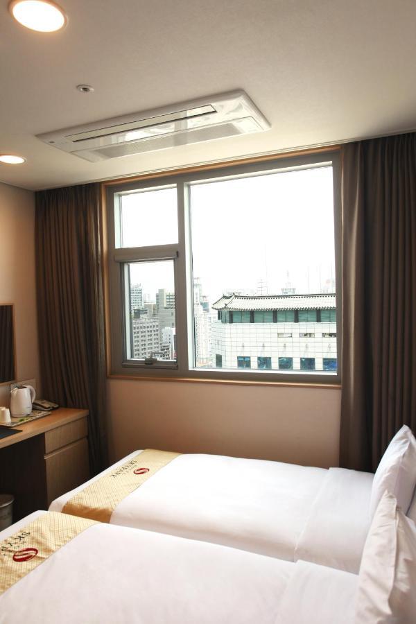 天空花园酒店东大门1号店 酒店 4*